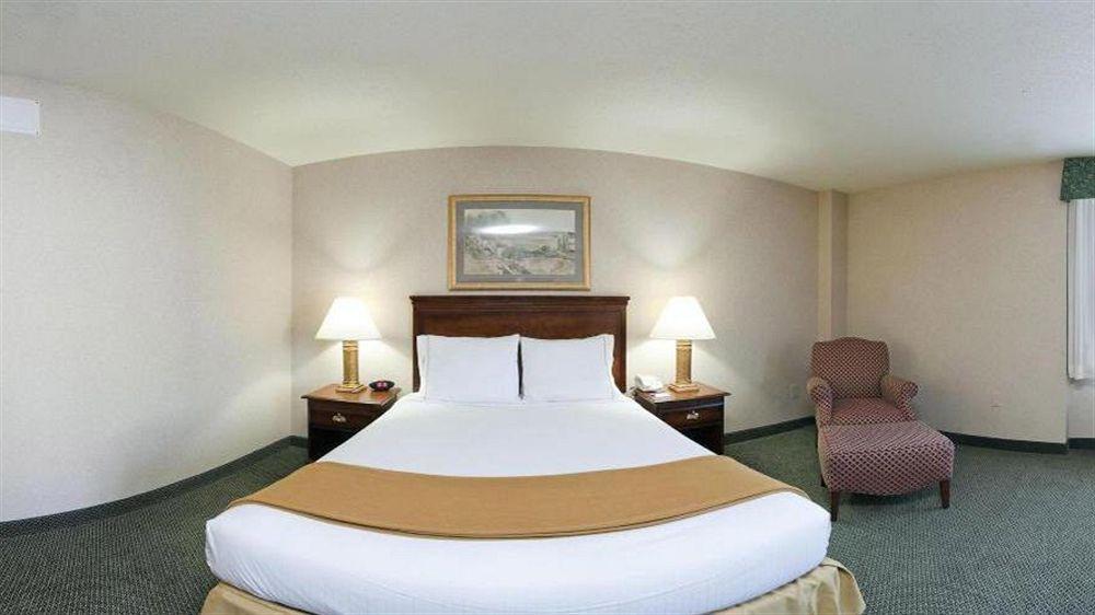 Holiday Inn Express And Suites Pittsburgh West Mifflin, An Ihg Hotel Kültér fotó
